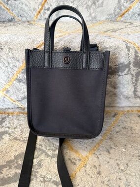 lululemon athletica Black Mini Tote Crossbody